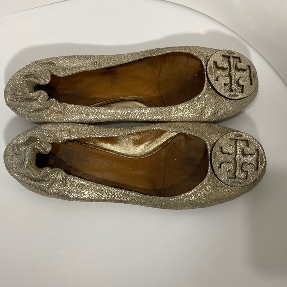 Tory Burch Women’s Gold Shimmery Suede RevaScrunch Ballet Flats Sz 8.5 - Picture 2 of 6